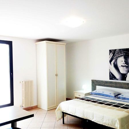 גלאטינה Vittoria Resort Residence-B&B מראה חיצוני תמונה