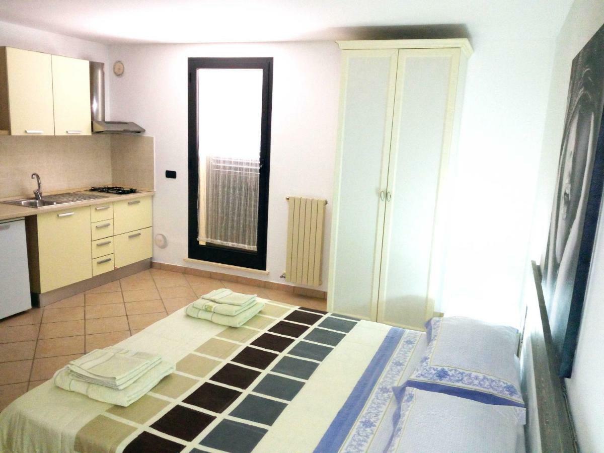 גלאטינה Vittoria Resort Residence-B&B מראה חיצוני תמונה