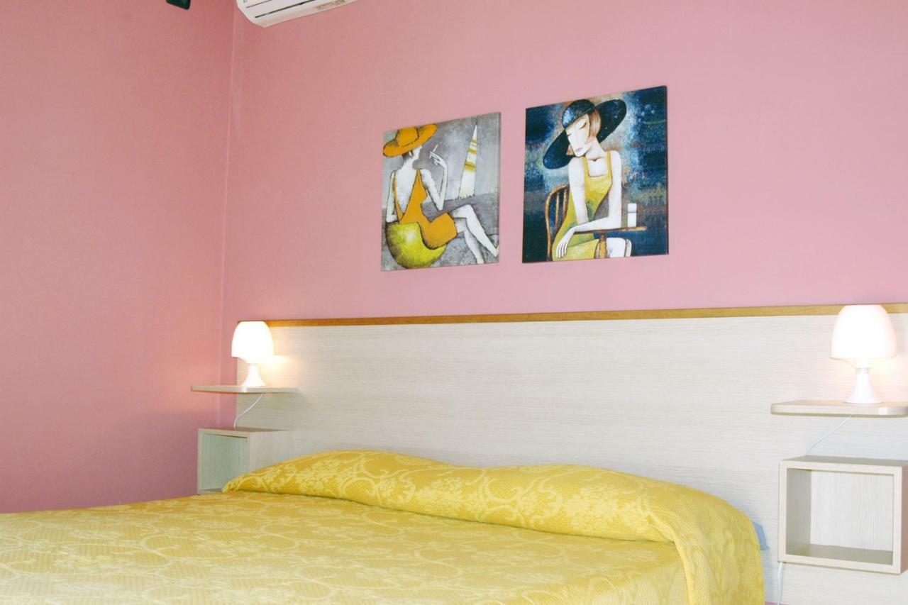 גלאטינה Vittoria Resort Residence-B&B מראה חיצוני תמונה