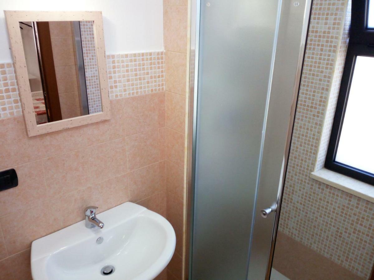 גלאטינה Vittoria Resort Residence-B&B מראה חיצוני תמונה